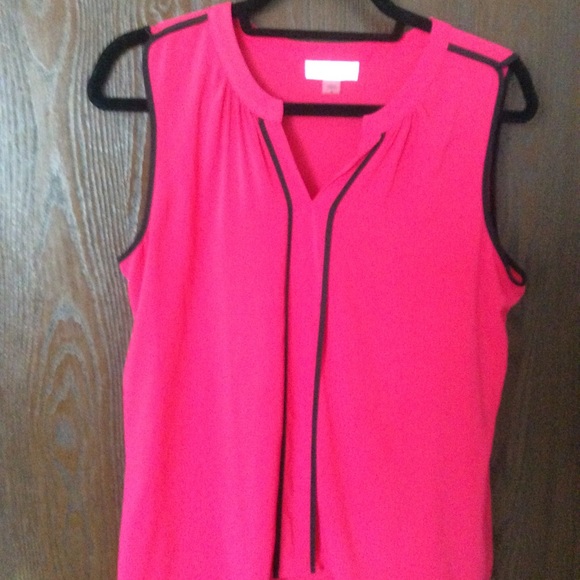 Top - Picture 2 of 3